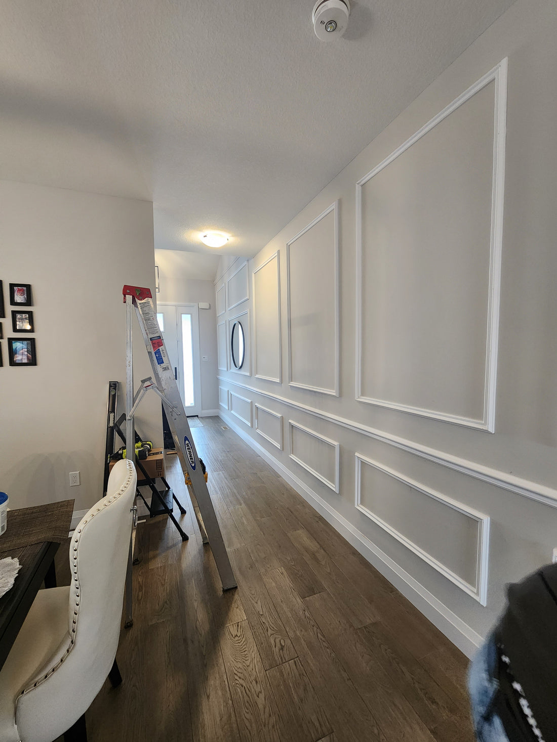 How to Calculate Spacing Between 3 Panels for Perfect Wainscoting: A Guide with WondrWallz